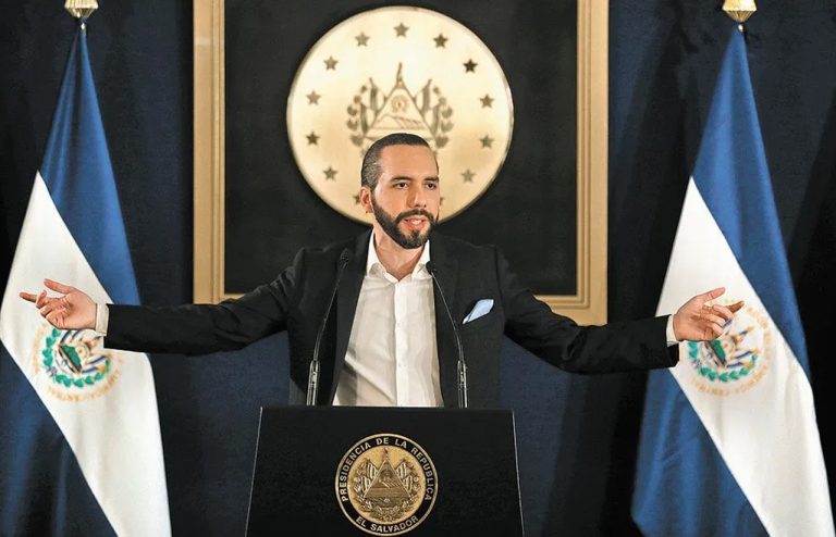 Bukele acusa a Estados Unidos de financiar a oposición política en El Salvador